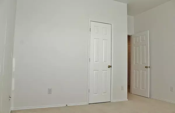 Dallas, TX 75249,6333 Pool View Drive