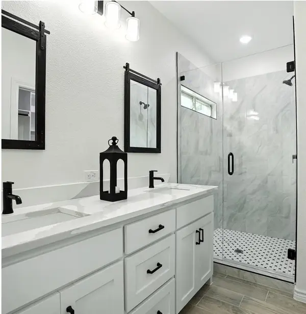 Gainesville, TX 76240,1118 S Grand Avenue