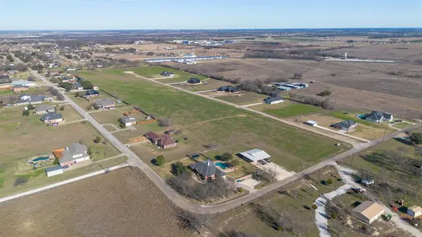 TDB. High Point Drive, Hillsboro, TX 76645