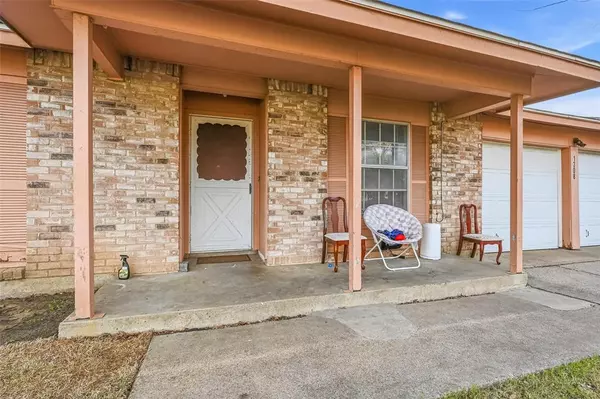 Arlington, TX 76014,1308 Harvest Hill Lane