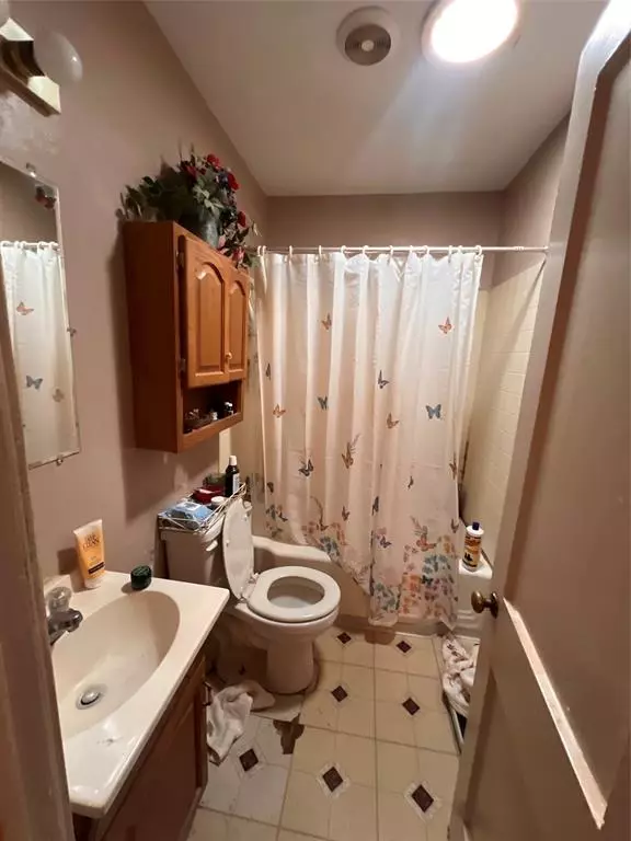 Dallas, TX 75211,906 Eli Avenue