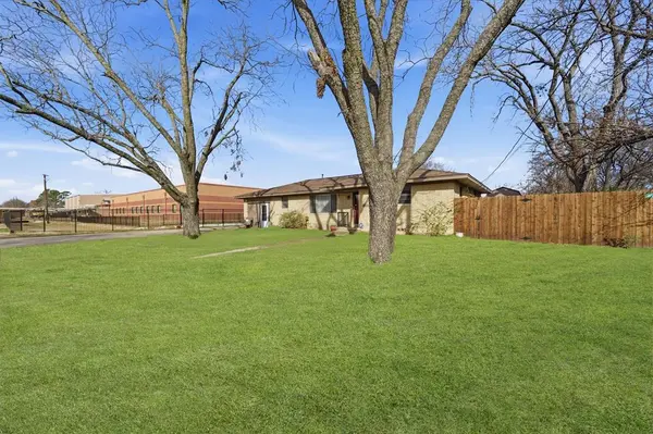 Collinsville, TX 76233,515 Pecan Street