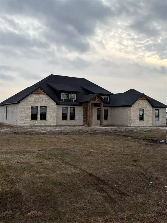 Celeste, TX 75423,860 Alondrita Street