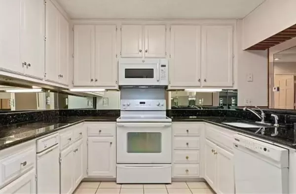 Arlington, TX 76013,2103 Reflection Bay Drive