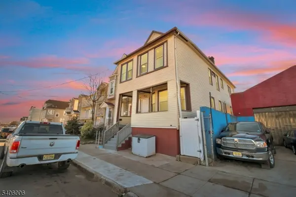 658 Magnolia Ave, Elizabeth City, NJ 07206