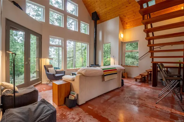 1617 Schooner Way, Pender Island, BC V0N 2M2