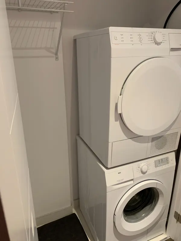 Toronto C01, ON M5G 0C1,488 University AVE NW #2008