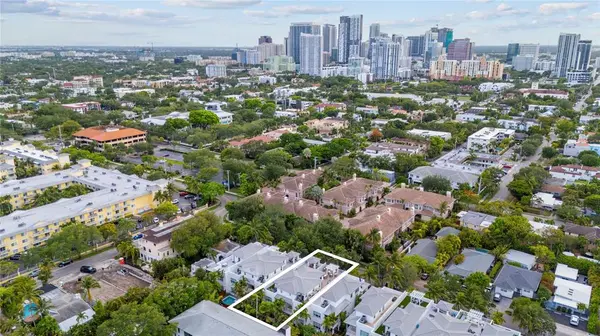 Fort Lauderdale, FL 33301,220 NE 15th Ave #220