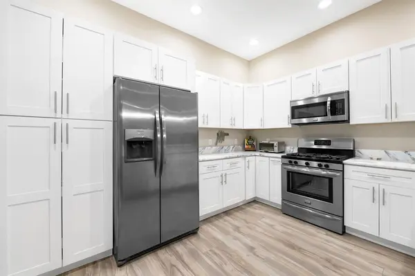 Fort Lauderdale, FL 33304,919 NE 17th Way