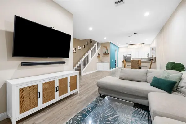 Fort Lauderdale, FL 33304,919 NE 17th Way