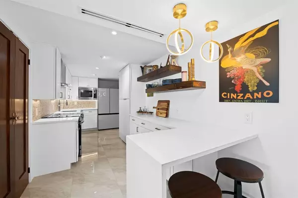 Fort Lauderdale, FL 33304,1151 N Fort Lauderdale Beach Blvd #14D