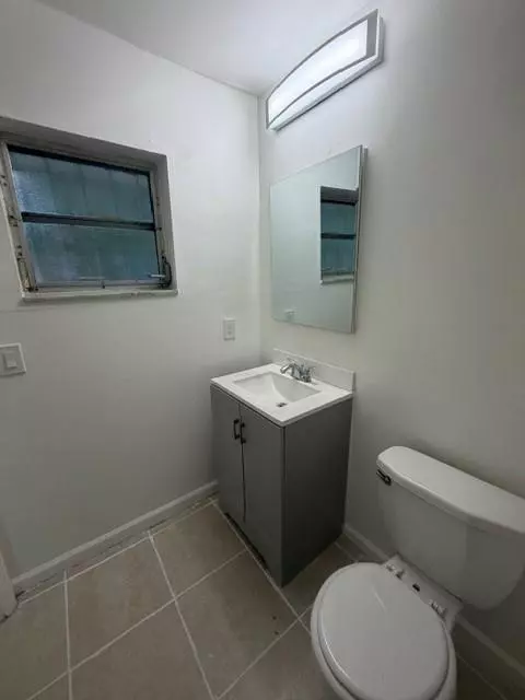 West Palm Beach, FL 33417,4654 Schall Rd #4660