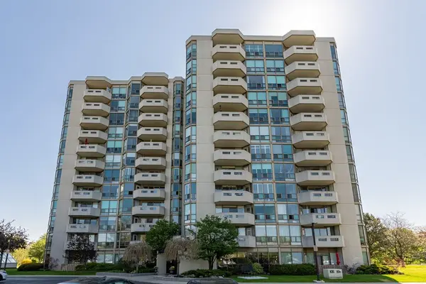 Burlington, ON L7L 5V7,5080 Pinedale AVE #1201