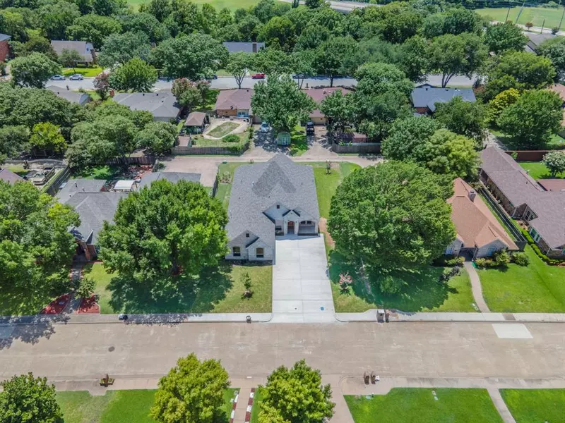 938 Fairway Drive, Duncanville, TX 75137