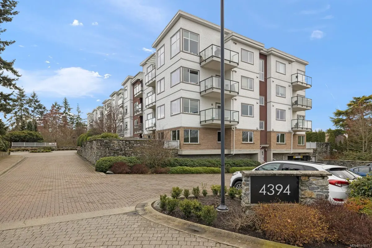 4394 West Saanich Rd #310, Saanich, BC V8Z 3E9
