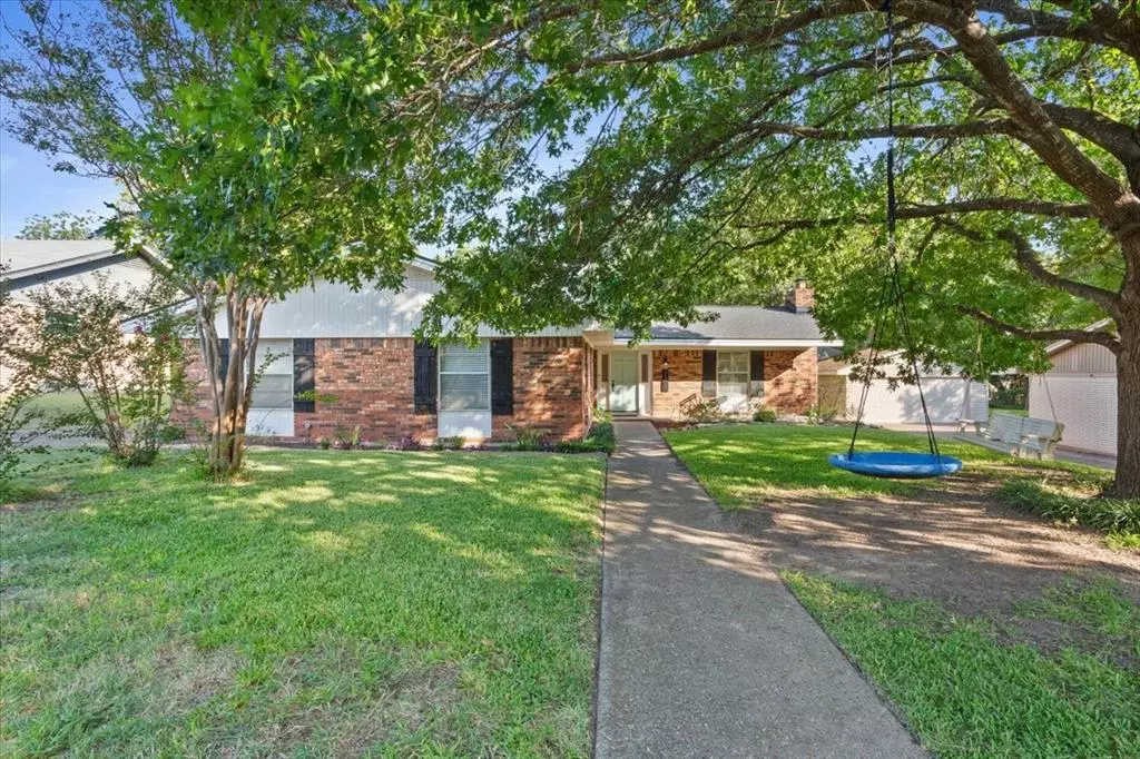 Woodway, TX 76712,8901 Panther Drive