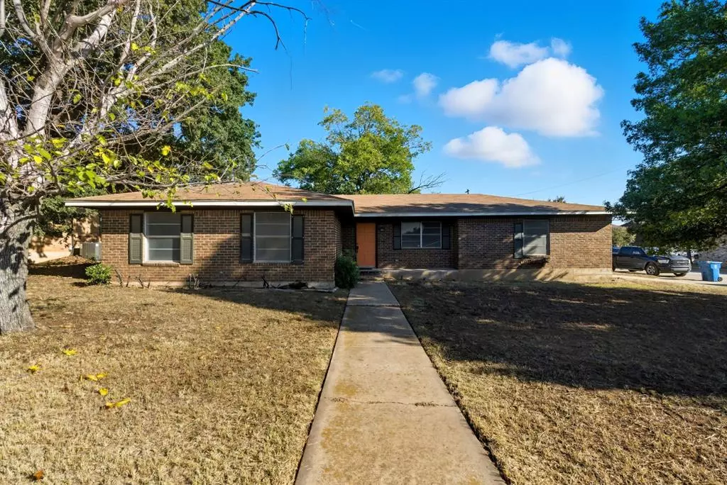 Cisco, TX 76437,1400 Royal Lane