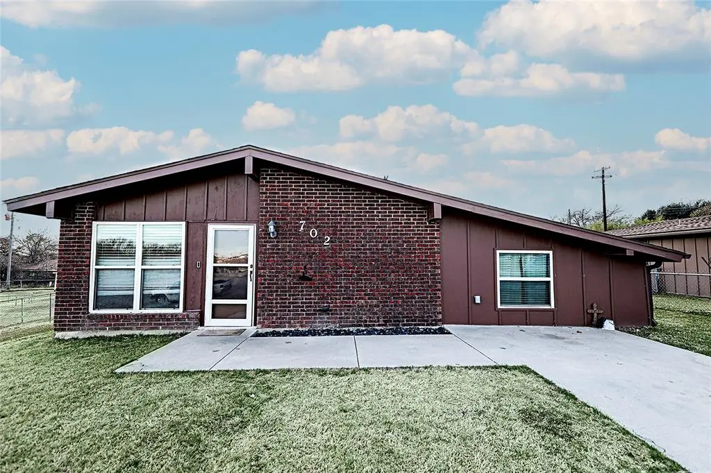 Bowie, TX 76230,702 E Decatur Street