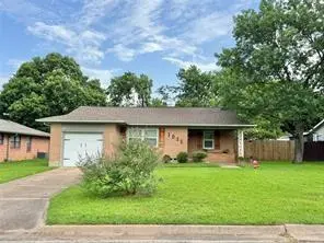 1015 W Sycamore Street, Sherman, TX 75092