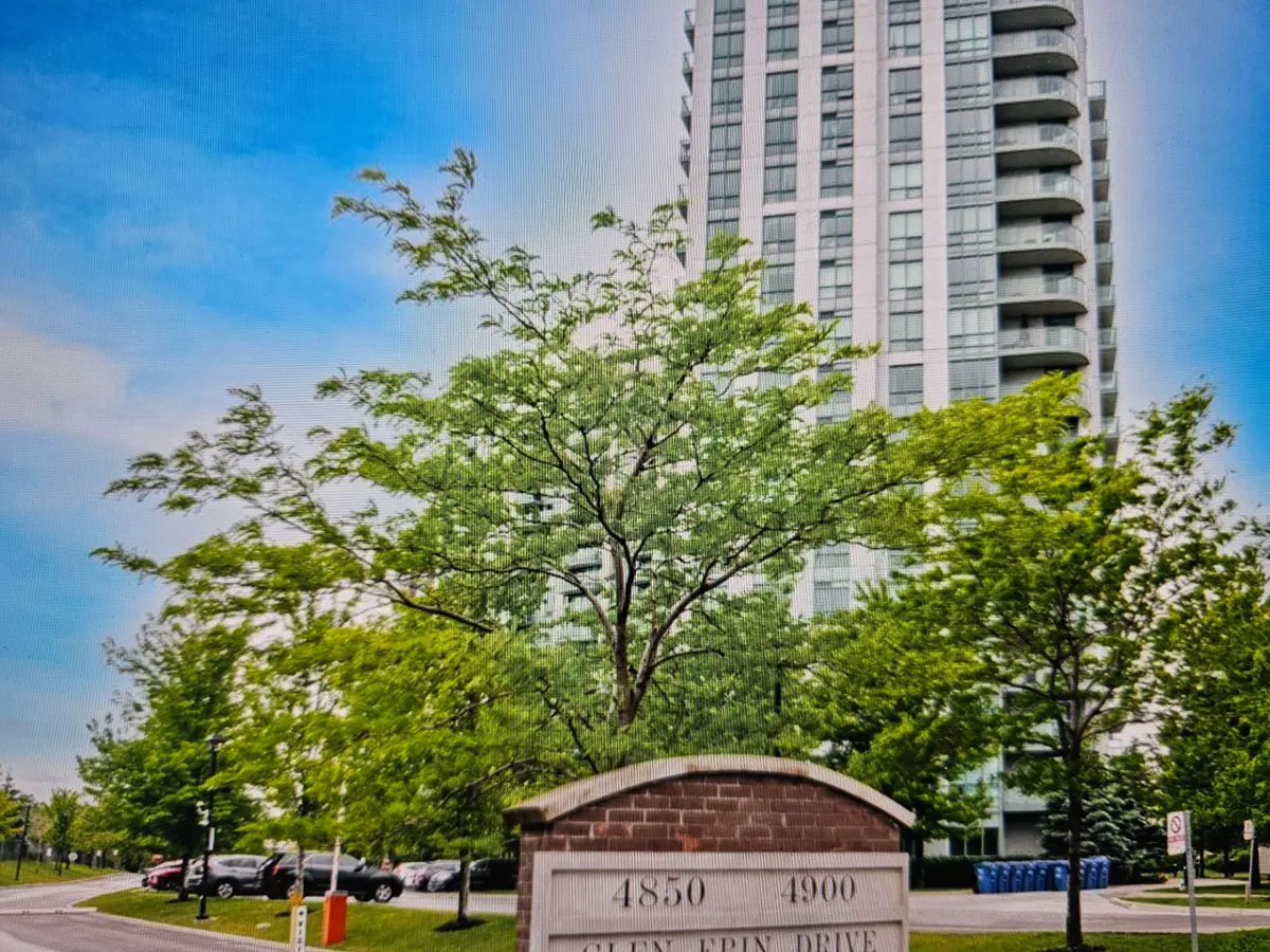 Mississauga, ON L5M 7S2,4900 Glen Erin DR #1205