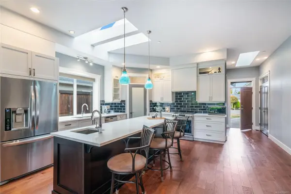 166 Skylark Ave, Parksville, BC V9P 1M3