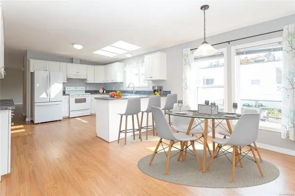 3835 Maplewood Dr #90, Nanaimo, BC V9T 6B9