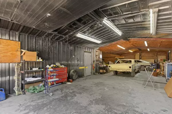 Granbury, TX 76048,725 Holmes Drive