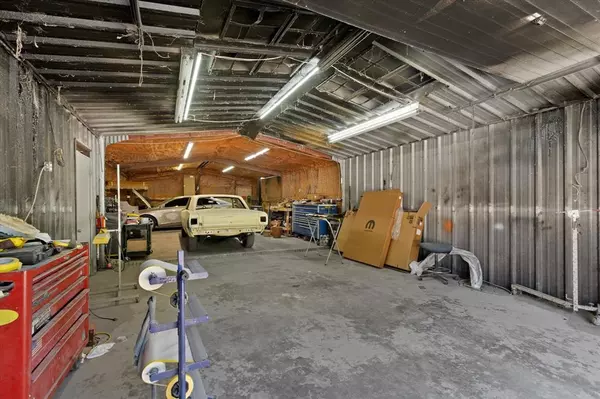 Granbury, TX 76048,725 Holmes Drive