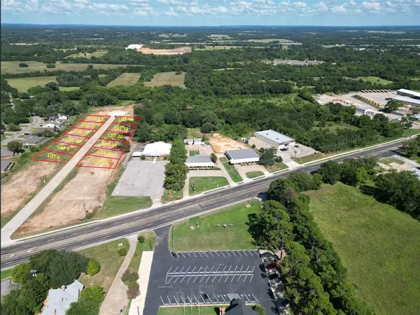 Athens, TX 75751,215 Central Park Court