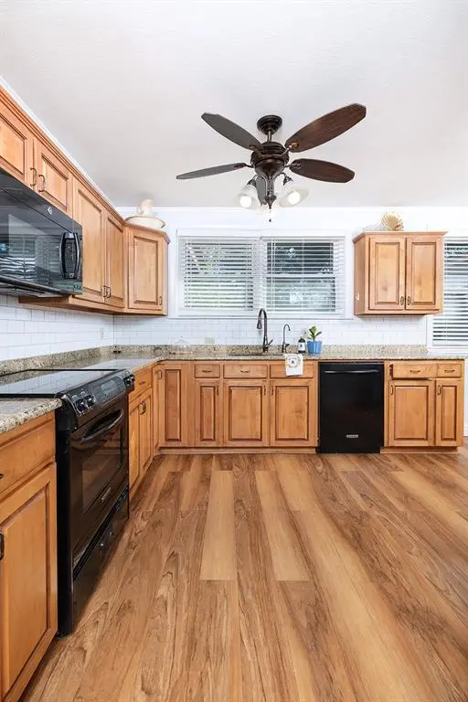 Brady, TX 76825,603 Grand Avenue