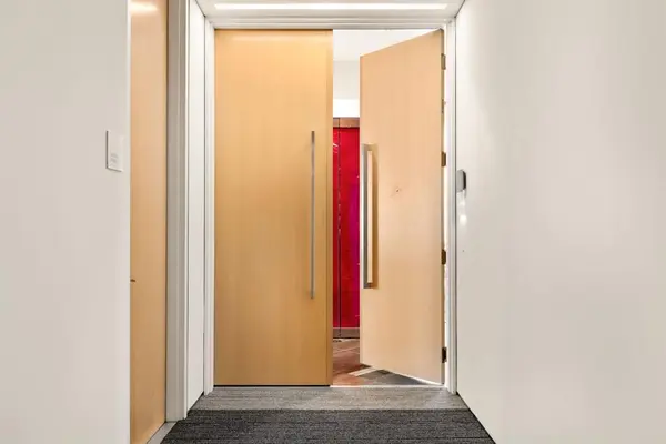 Dallas, TX 75201,1717 Arts Plaza #2002