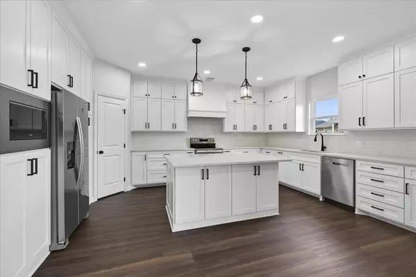 Mabank, TX 75147,117 Bexar Street