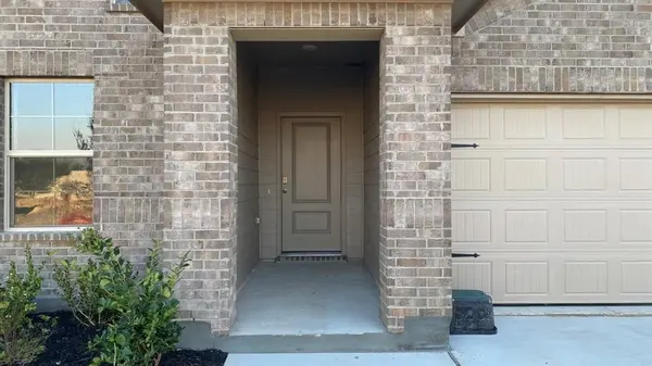 Cleburne, TX 76033,521 MARSH Street