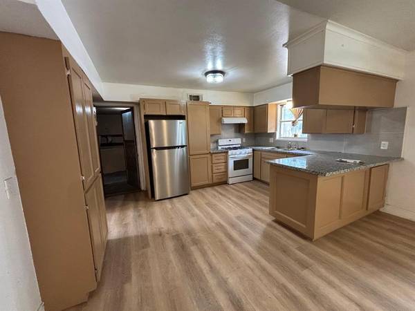 Dallas, TX 75230,6031 Preston Crest Lane