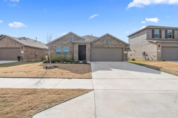 709 Mount Vista Lane, Fort Worth, TX 76131