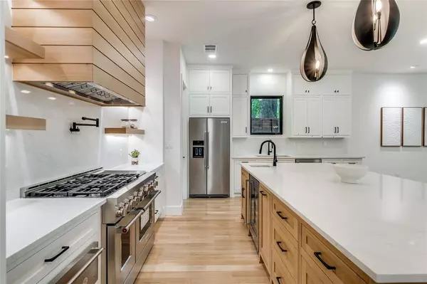 Dallas, TX 75209,8419 Craighill Avenue