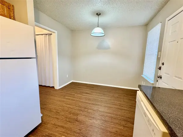 Cleburne, TX 76033,1407 Courtney Place #B