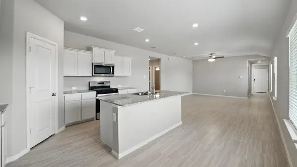 Denton, TX 76259,612 SHADED GROVE Drive