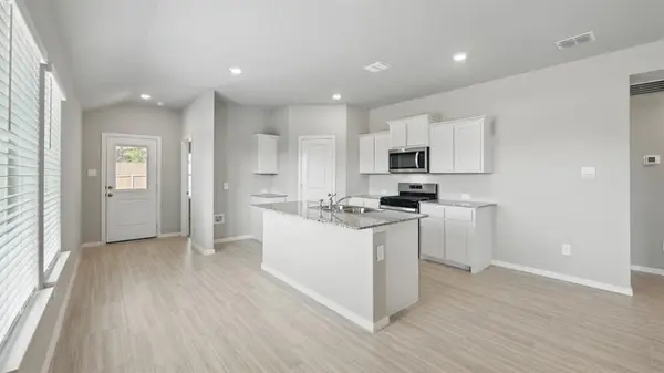 Denton, TX 76259,612 SHADED GROVE Drive