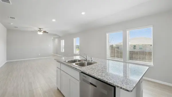 Denton, TX 76259,612 SHADED GROVE Drive