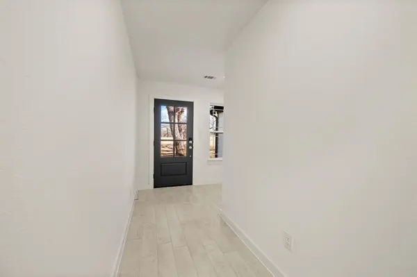 Runaway Bay, TX 76426,217 Shady Oaks Drive