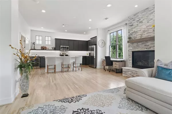 Dallas, TX 75214,5065 Gaston Avenue #101