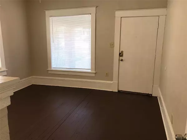 Dallas, TX 75203,1118 N Zang Boulevard #101