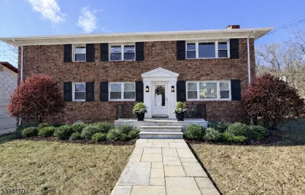 61 Star Lake Rd #2, Bloomingdale Boro, NJ 07403