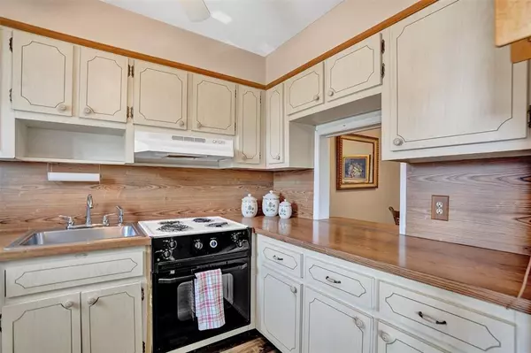 Lighthouse Point, FL 33064,2050 NE 39th St #203s