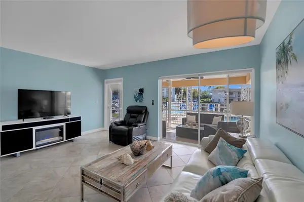 Fort Lauderdale, FL 33306,2864 NE 33rd Ct #105