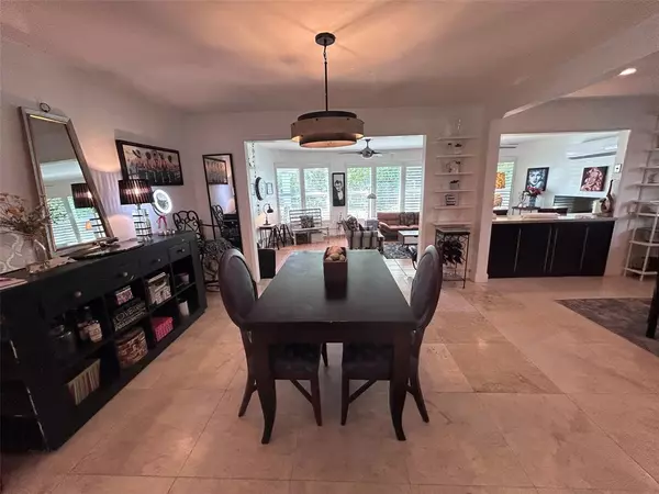 Coral Gables, FL 33134,510 SW 39th Ave