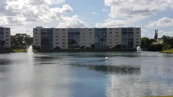 Dania Beach, FL 33004,121 SE 3rd Avenue #106