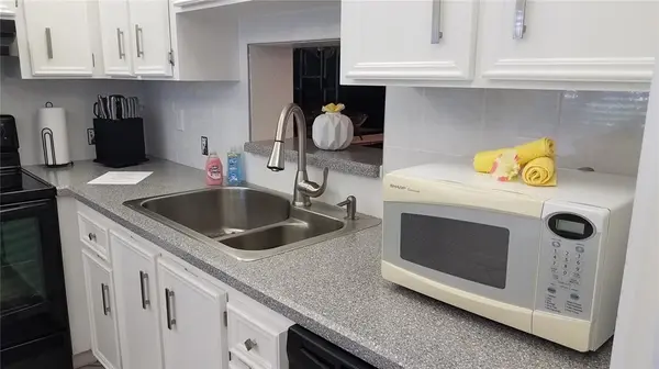 Dania Beach, FL 33004,121 SE 3rd Avenue #106