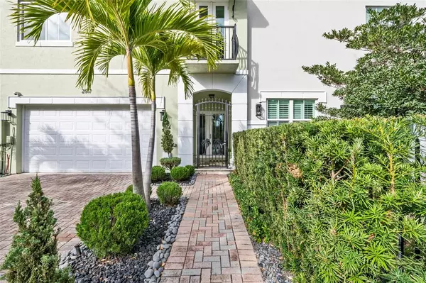 Fort Lauderdale, FL 33305,2517 NE 18th St